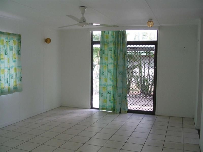 25 Yut Fay Avenue, Kelso QLD 4815