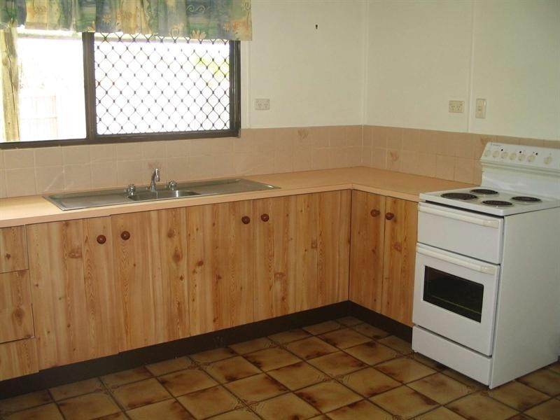 25 Yut Fay Avenue, Kelso QLD 4815