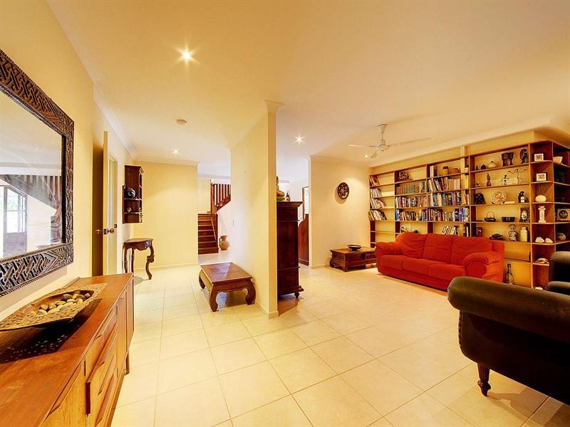 12 Haughton Street, Mundingburra QLD 4812