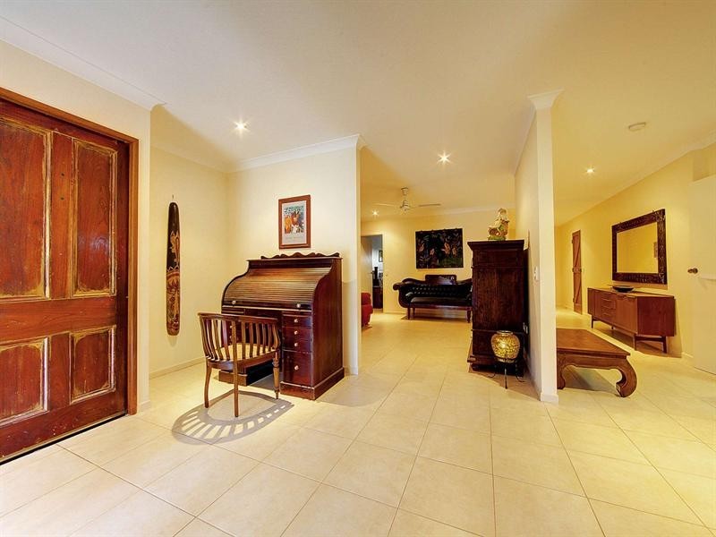 12 Haughton Street, Mundingburra QLD 4812