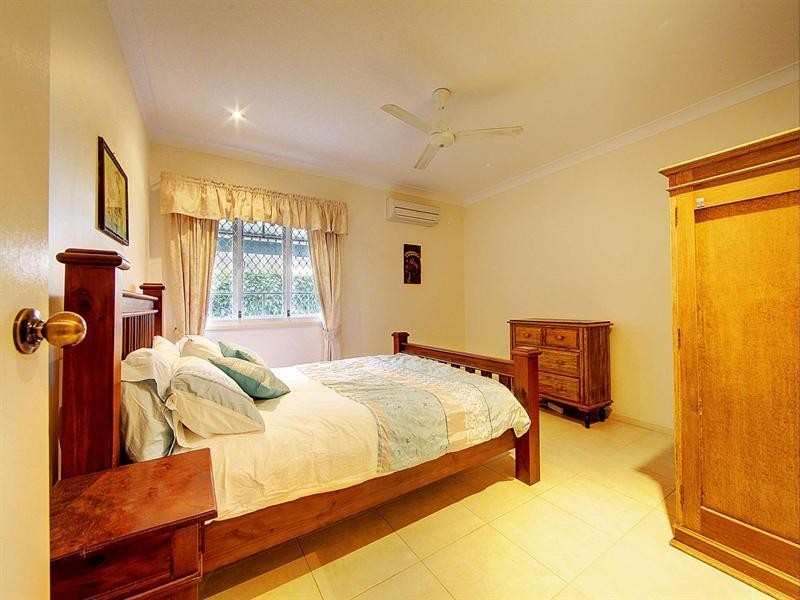 12 Haughton Street, Mundingburra QLD 4812