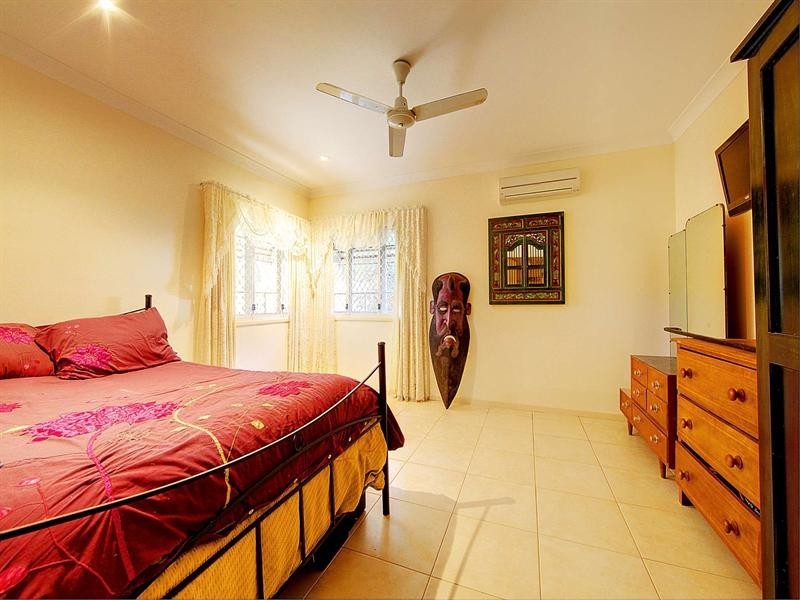 12 Haughton Street, Mundingburra QLD 4812