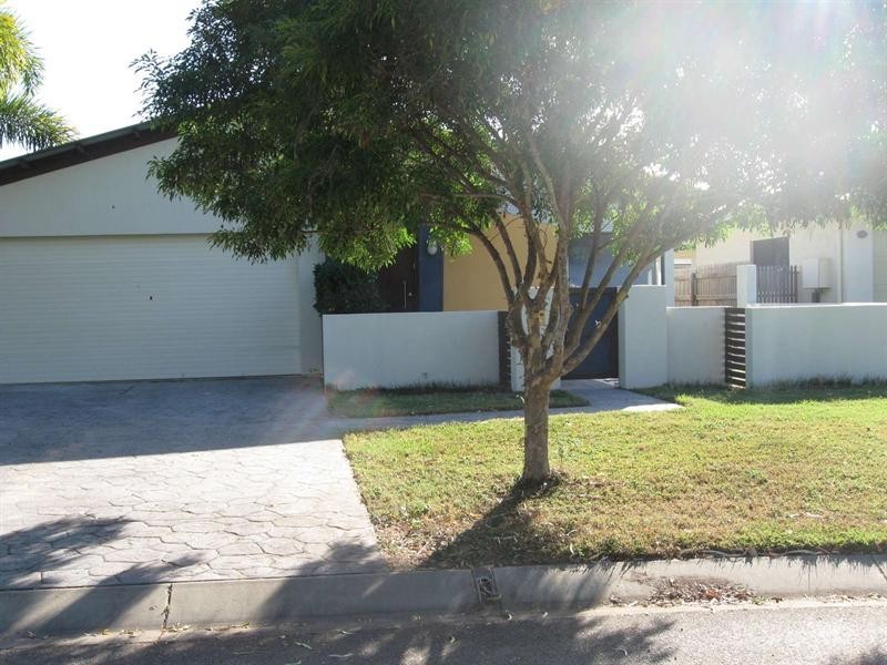 6 Waterpark Place, Idalia QLD 4811