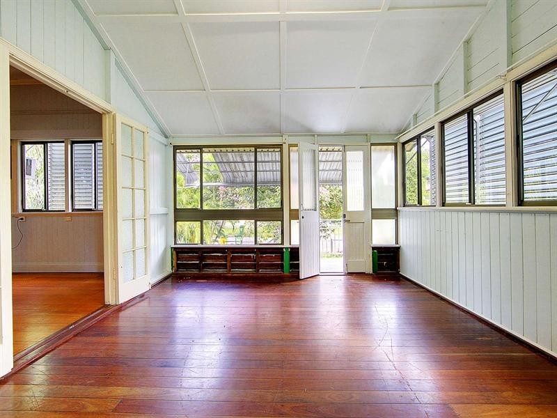 9 Princes Road, Hyde Park QLD 4812