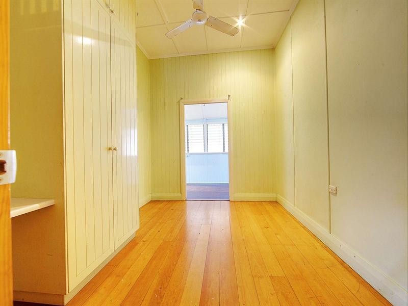 9 Princes Road, Hyde Park QLD 4812