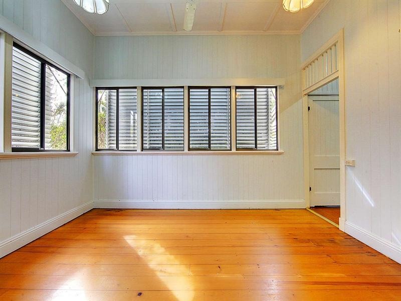 9 Princes Road, Hyde Park QLD 4812