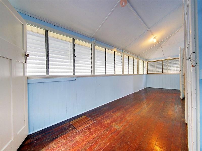 9 Princes Road, Hyde Park QLD 4812