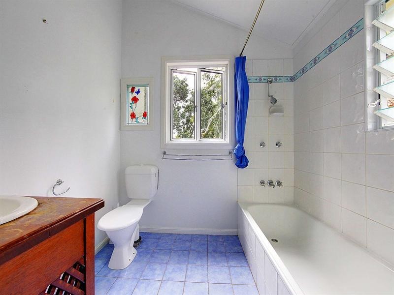 9 Princes Road, Hyde Park QLD 4812