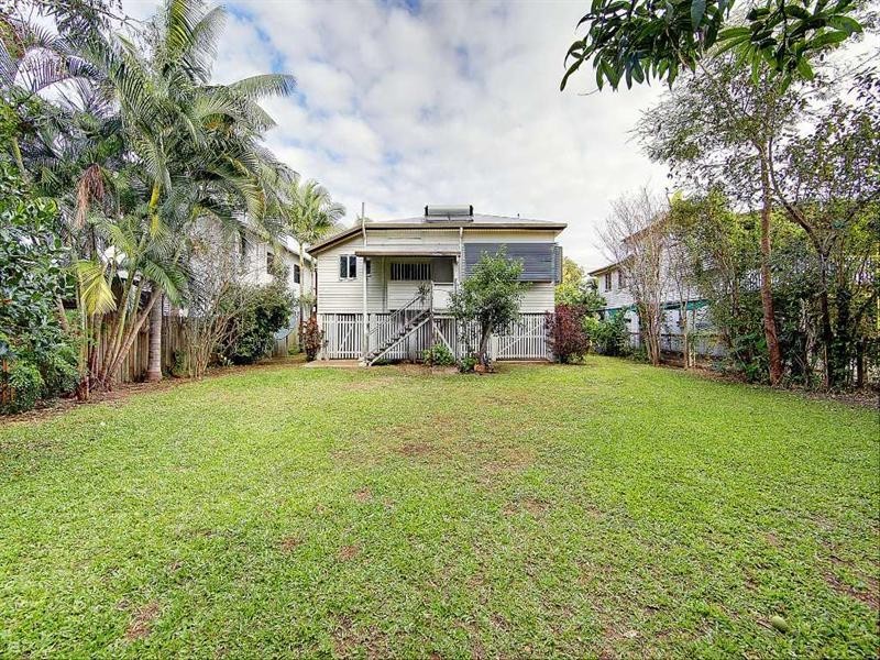 9 Princes Road, Hyde Park QLD 4812