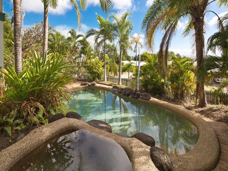 11 Nettleton Street, Mount Louisa QLD 4814