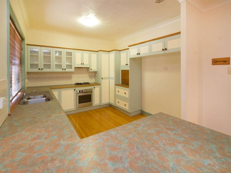 11 Nettleton Street, Mount Louisa QLD 4814