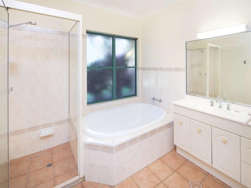 11 Nettleton Street, Mount Louisa QLD 4814