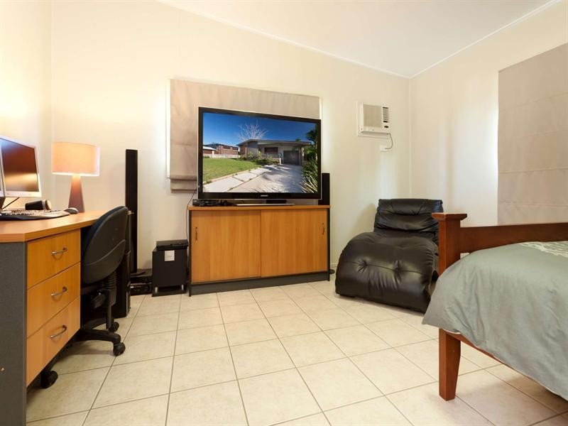 76 Hammett Street, Currajong QLD 4812