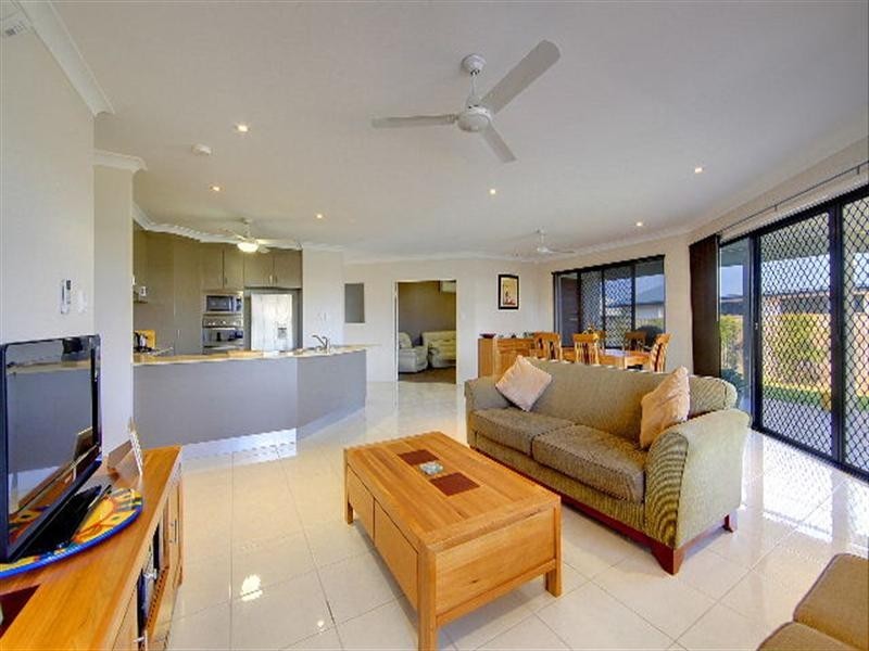 10 Rokeby Court, Bushland Beach QLD 4818