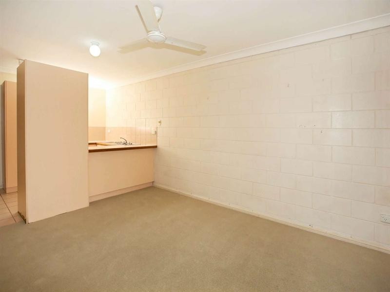 3/27 Warburton Street, North Ward QLD 4810