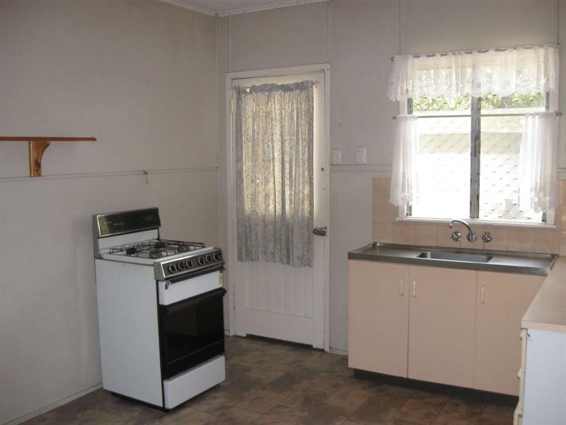 4/22 Percy Street, West End QLD 4810