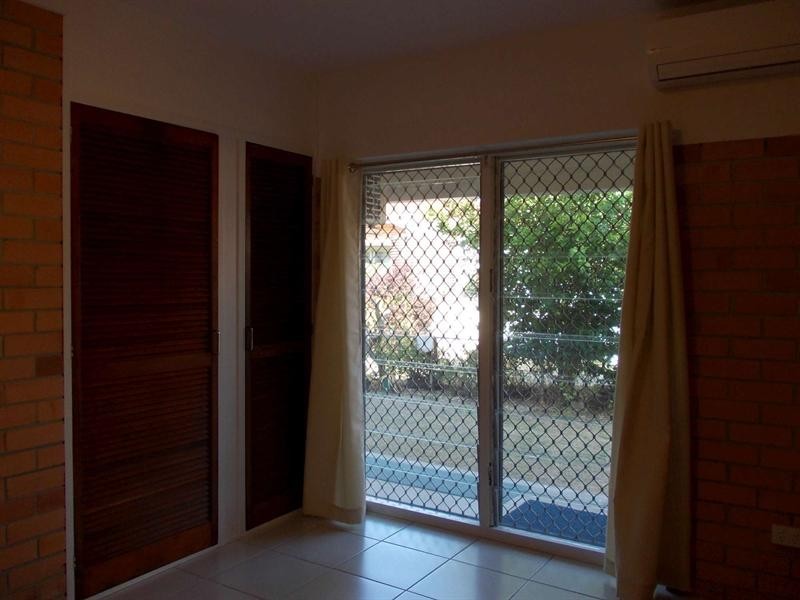 2/68 Eyre Street, North Ward QLD 4810