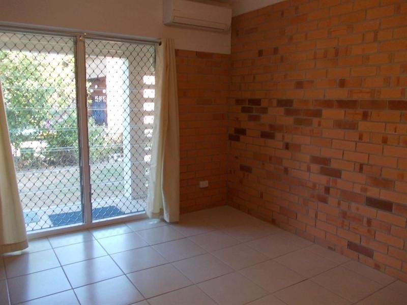 2/68 Eyre Street, North Ward QLD 4810