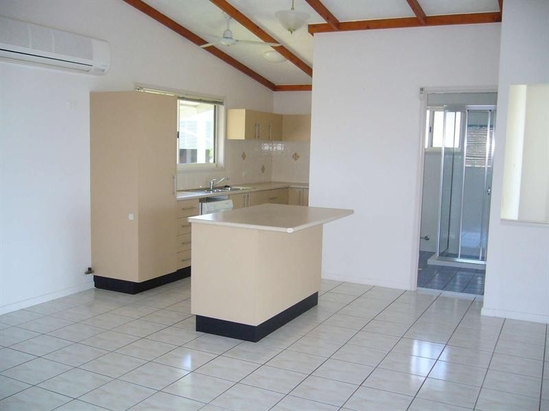 10 Stirling Drive, North Ward QLD 4810