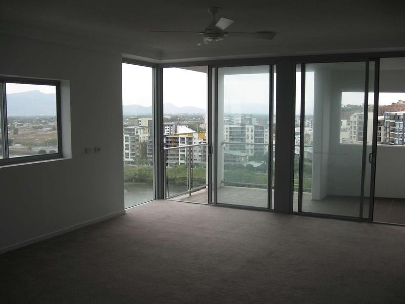 1208/2 Dibbs Street, South Townsville QLD 4810