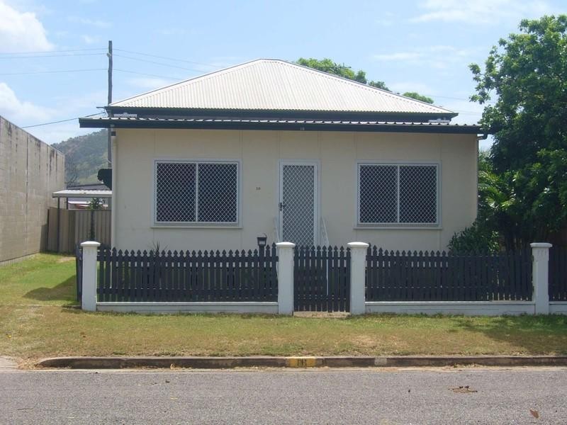 19 Tully Street, South Townsville QLD 4810