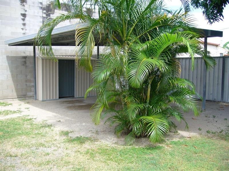 19 Tully Street, South Townsville QLD 4810