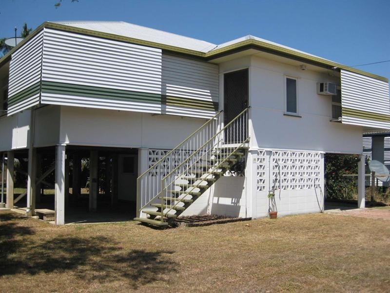 18 Hammett Street, Currajong QLD 4812