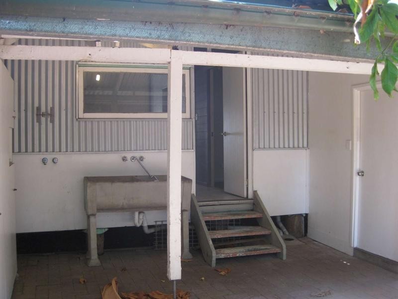 59 Perkins Street, South Townsville QLD 4810