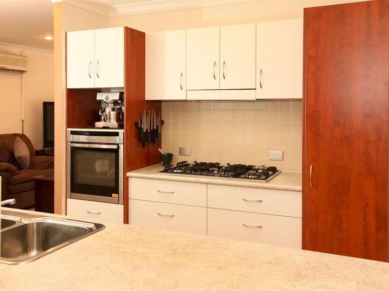 26 Fuji Court, Mount Louisa QLD 4814