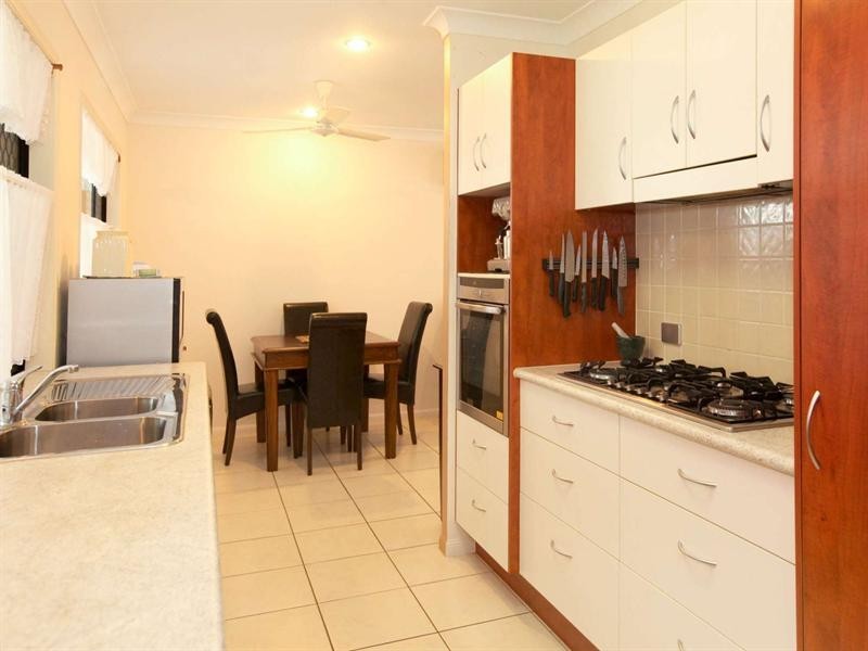 26 Fuji Court, Mount Louisa QLD 4814