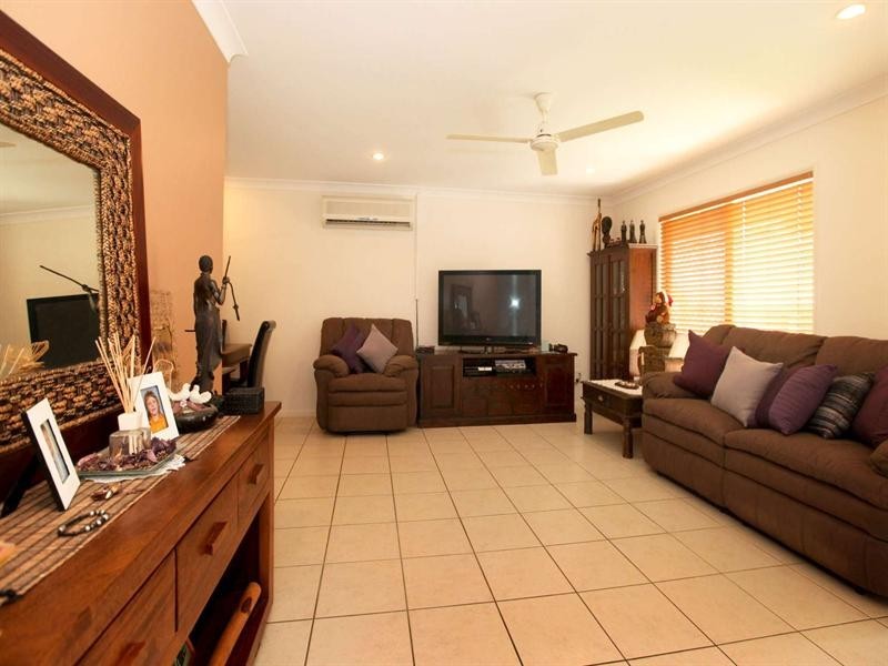 26 Fuji Court, Mount Louisa QLD 4814