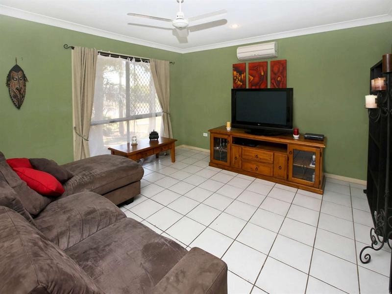 19 Dundas Crescent, Kirwan QLD 4817