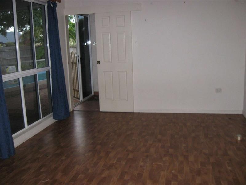 11 Kinnardy Street, Burdell QLD 4818