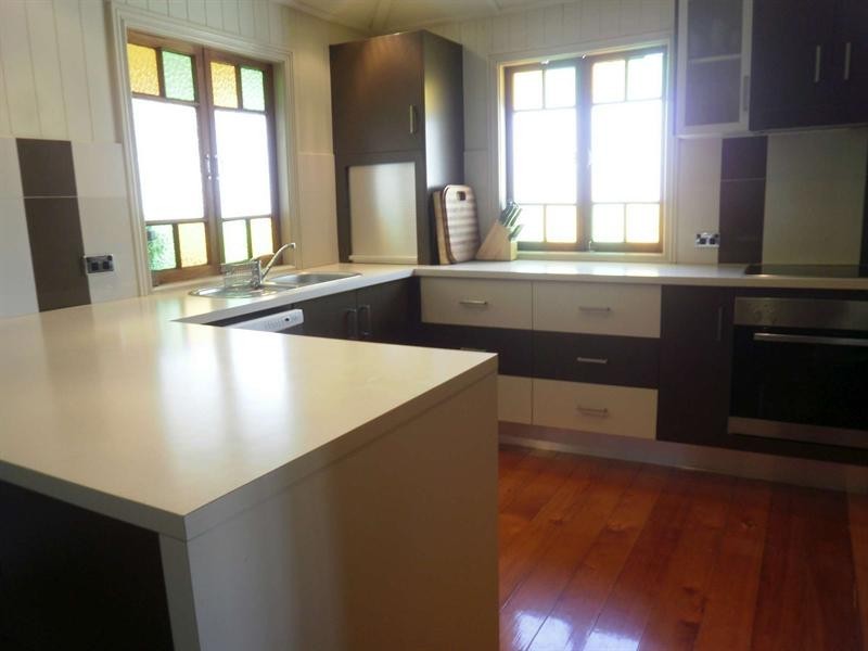 11 Cannan Street, South Townsville QLD 4810