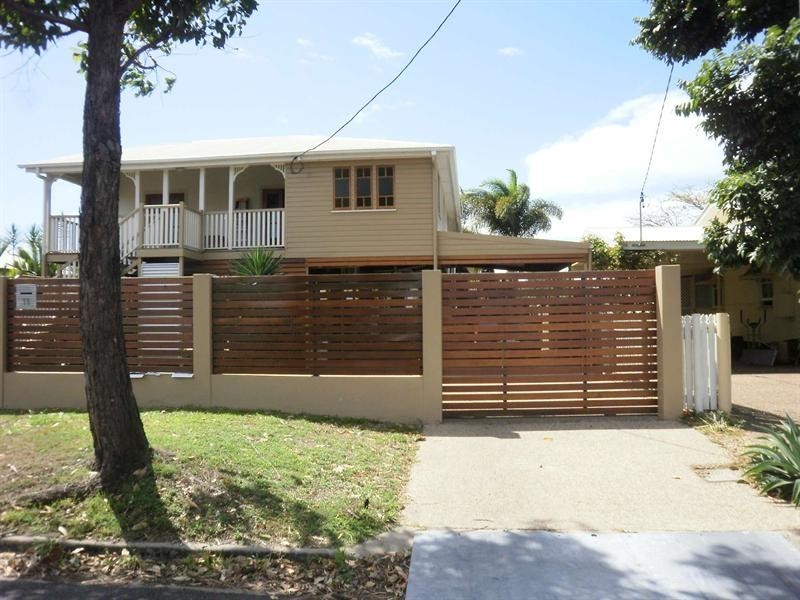 11 Cannan Street, South Townsville QLD 4810