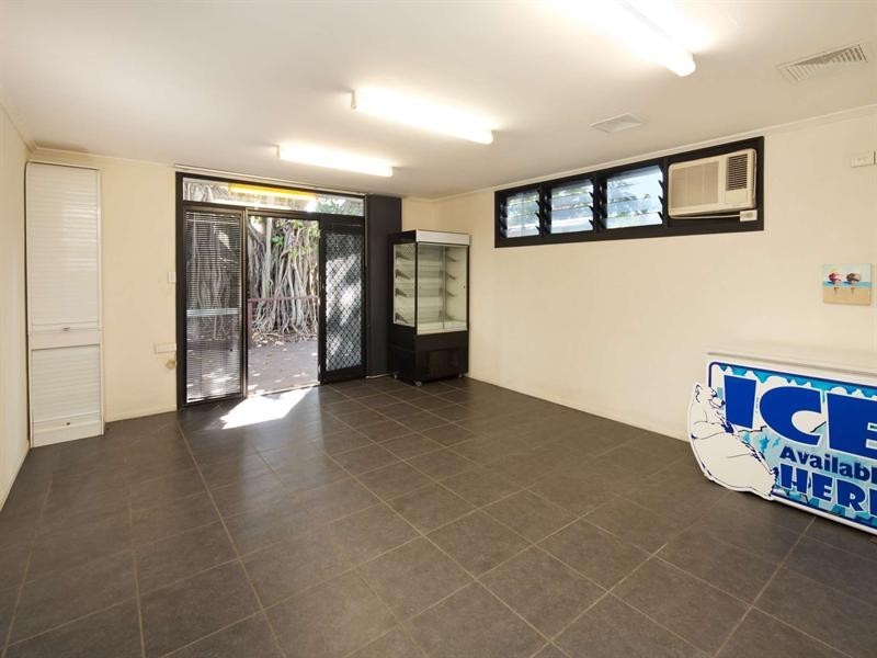 41 Reef Street, Saunders Beach QLD 4818