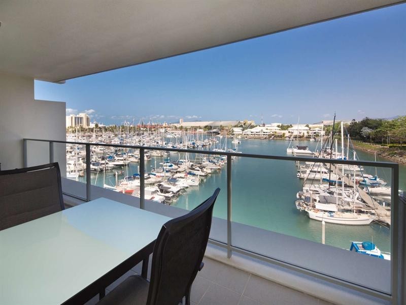 2508/6 Mariners Drive, Townsville QLD 4810