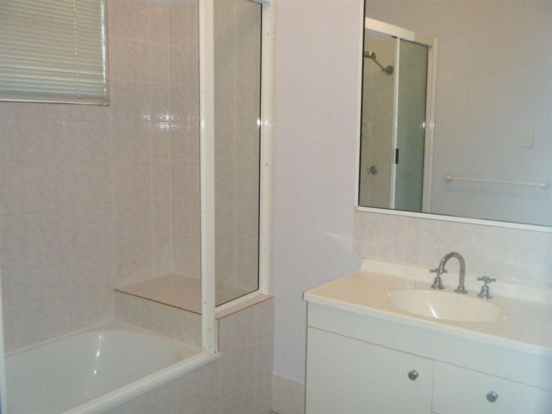 8 Meyer Court, Kirwan QLD 4817