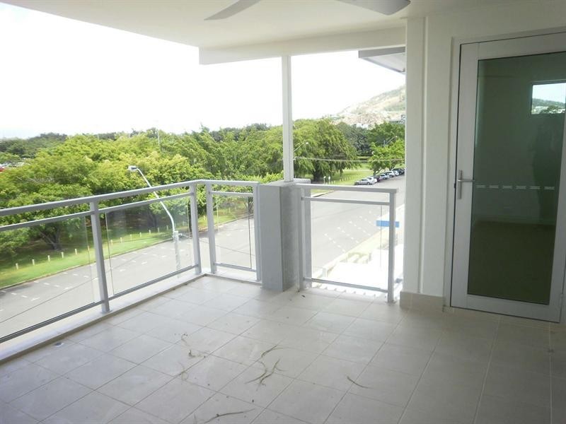33/38 Morehead Street, South Townsville QLD 4810