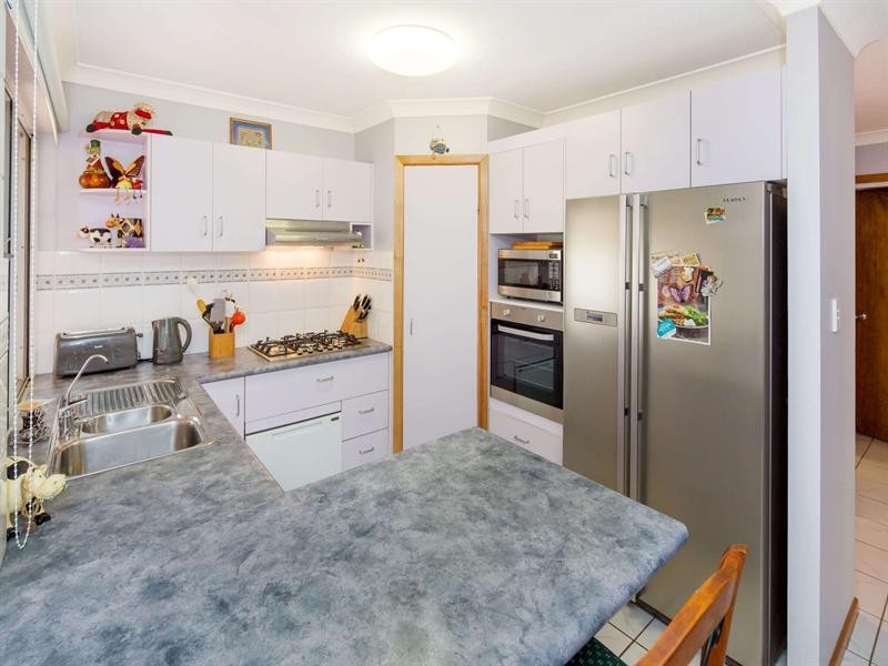 4 Camplin Court, Burdell QLD 4818