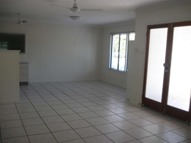 31 Howitt Street, North Ward QLD 4810