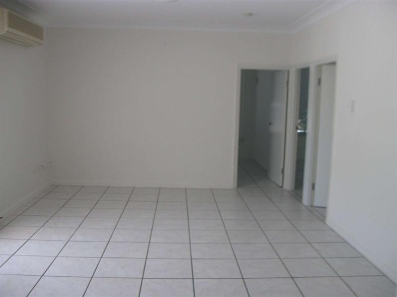 31 Howitt Street, North Ward QLD 4810