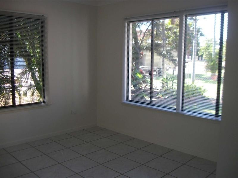 31 Howitt Street, North Ward QLD 4810