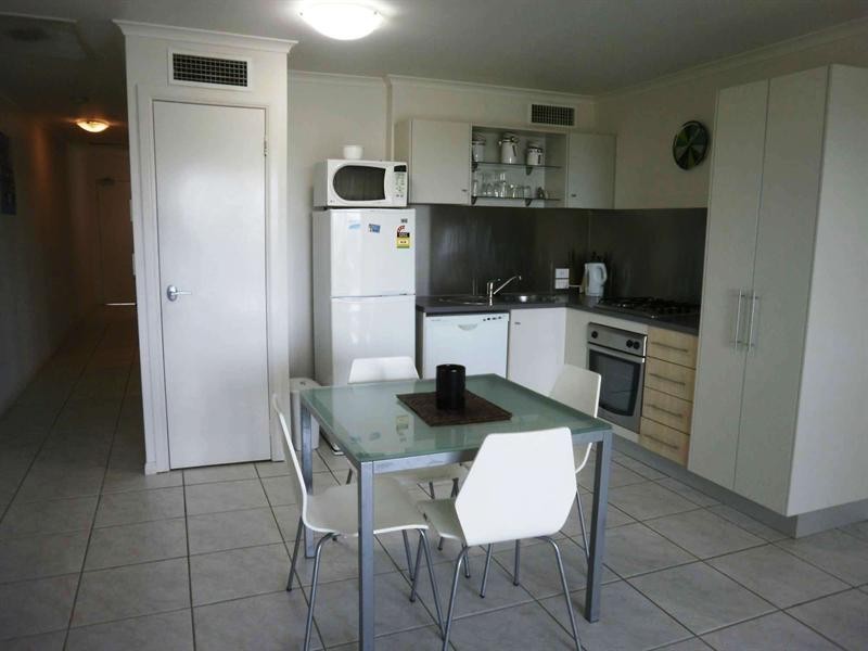 81/11-17 Stanley Street, Townsville City QLD 4810