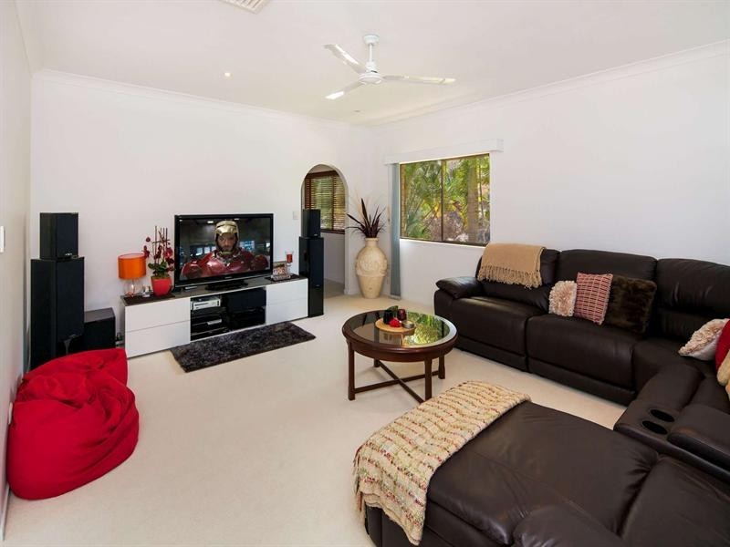 4 Stirling Drive, Castle Hill QLD 4810