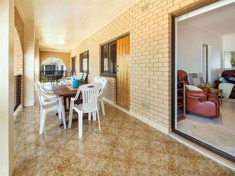 4 Stirling Drive, Castle Hill QLD 4810