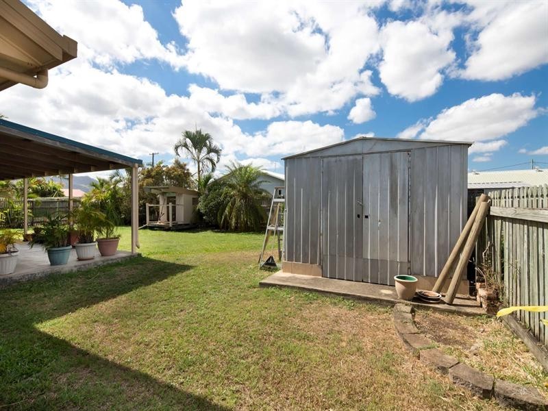 2 Amber Avenue, Rasmussen QLD 4815