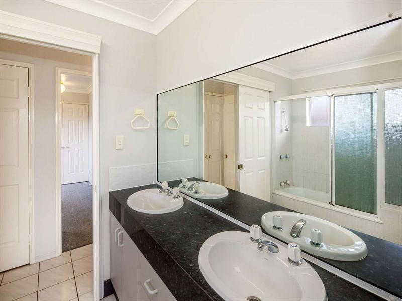 15 Hawthorn Street, Thuringowa Central QLD 4817