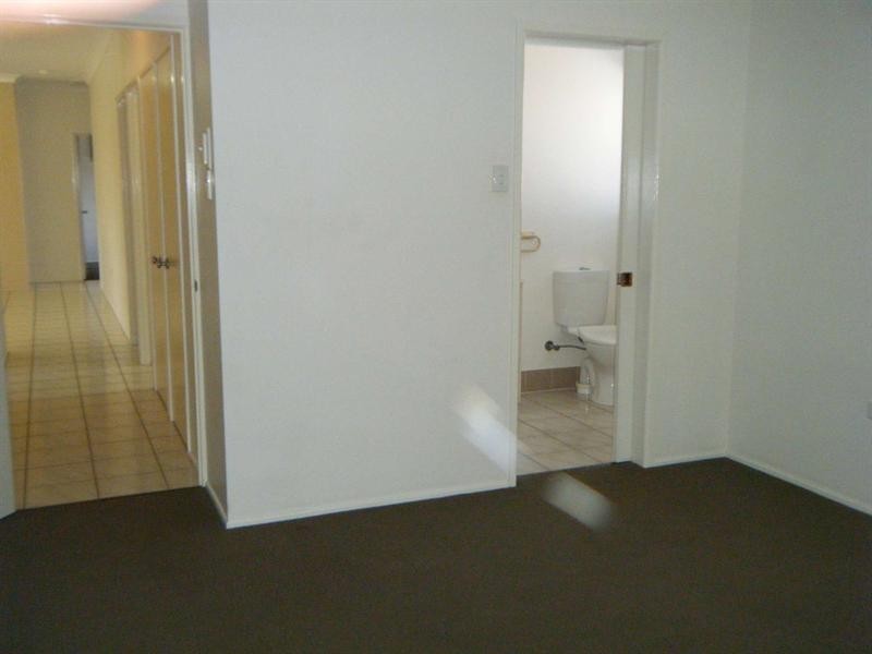 11 Montserrat Court, Kirwan QLD 4817