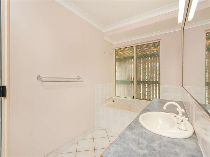 232 Kelso Drive, Kelso QLD 4815